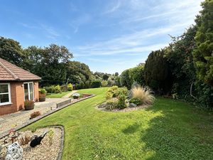 Photo 26- click for photo gallery